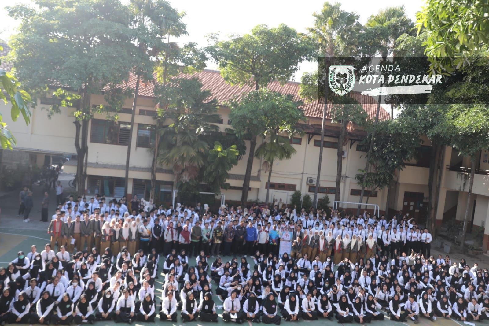 Foto 7 dari 9: Jadi Pembina Apel MPLS Smada, Wali Kota Ingatkan Pentingnya MPLS Antikekerasan