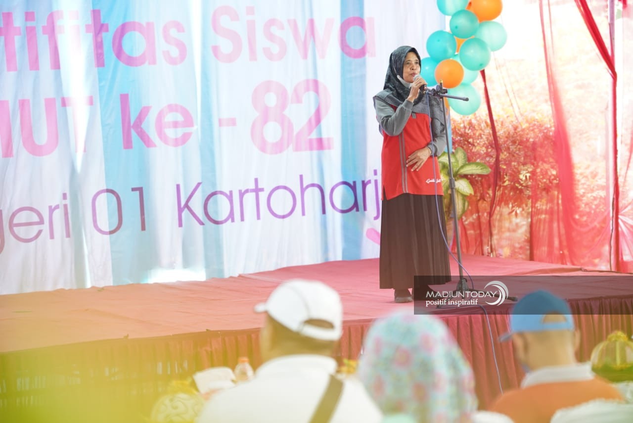 Foto 12 dari 12: Ajak Anak Lestarikan Kearifan Lokal, SDN 01 Kartoharjo Luncurkan Buku Bahasa dan Sopan Santun Bahasa Jawa