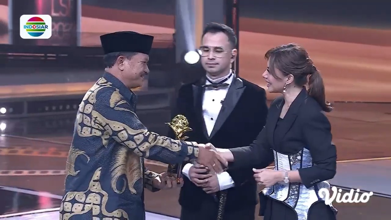Sukses Canangkan Sensor Mandiri, Wali Kota Sabet Anugerah LSF 2023