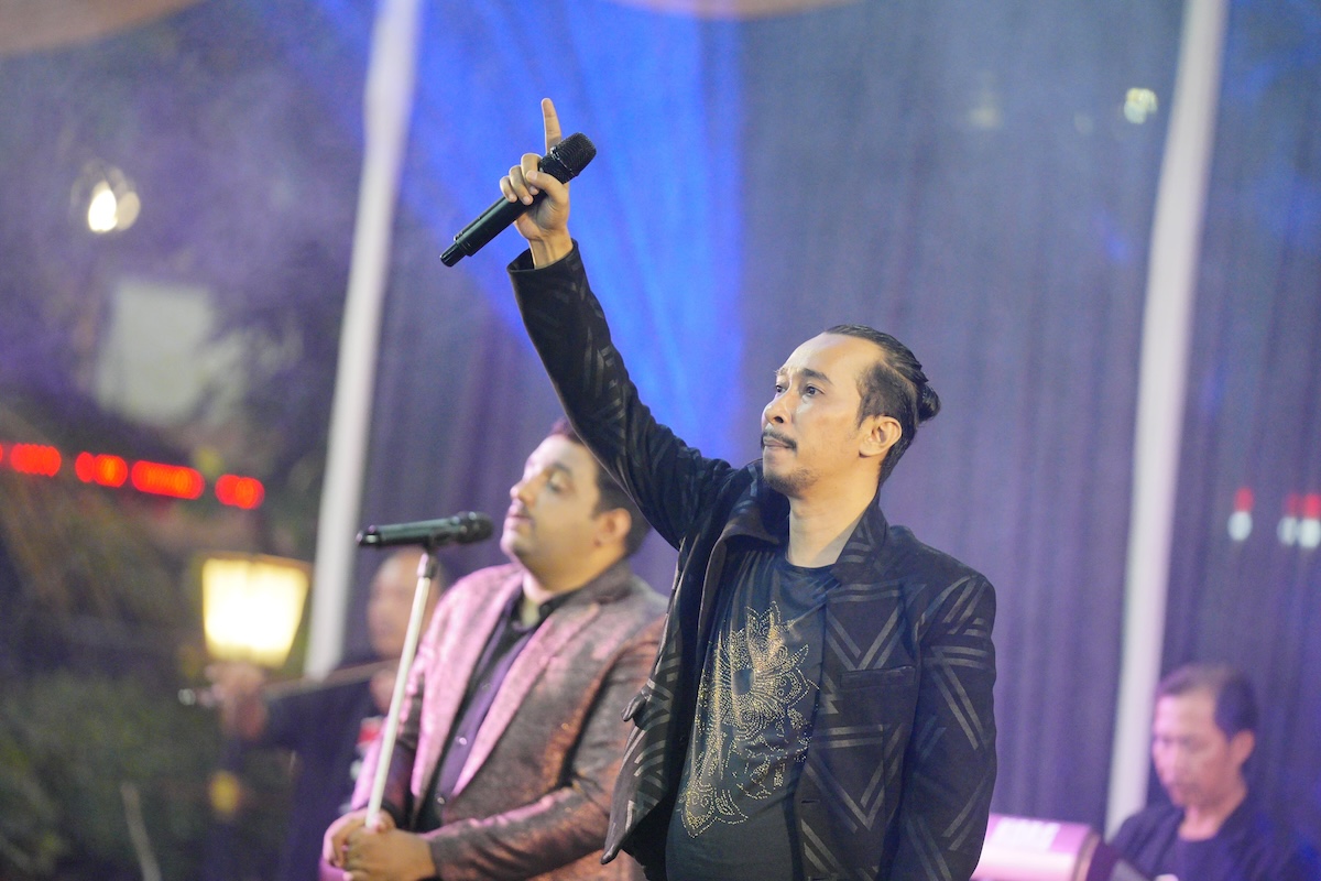 Foto 7 dari 10: Malam Pergantian Tahun, Pemkot Madiun Gelar Doa Lintas Agama