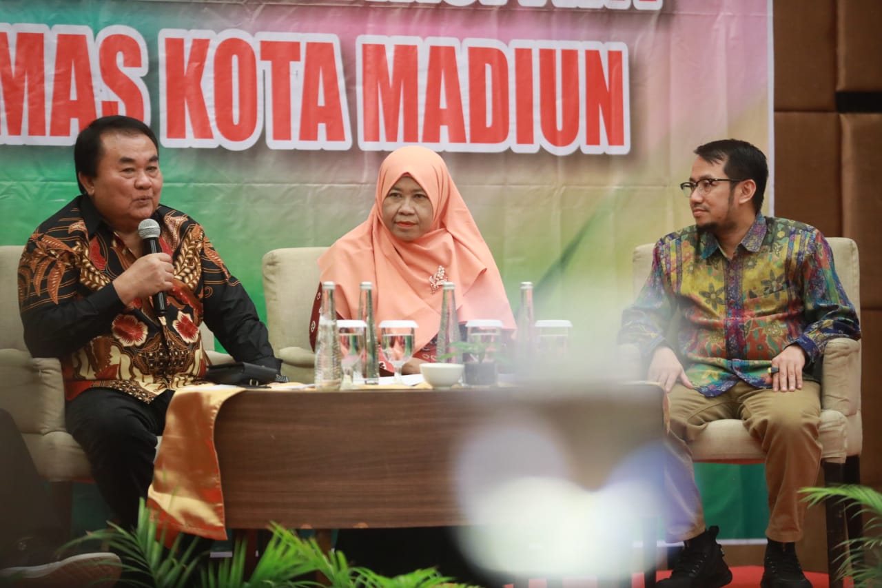 Foto 7 dari 14: FGD Bersama Tim Surveyor Puskesmas Tawangrejo dan Manguharjo, Wali Kota Harapkan Hasil Optimal