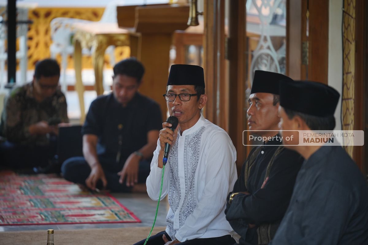Foto 5 dari 8: Beri Pembinaan Tenaga PSU RTH dan PJU, Wali Kota Harap Kerja Ikhlas dan Optimal