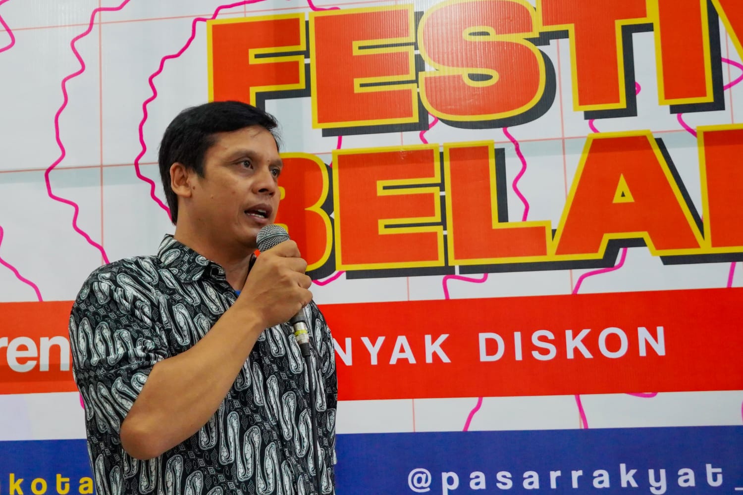 Foto 6 dari 10: Buka Madiun Market Fashion Shopping Festival, Wali Kota Harap Pasar Makin Ramai