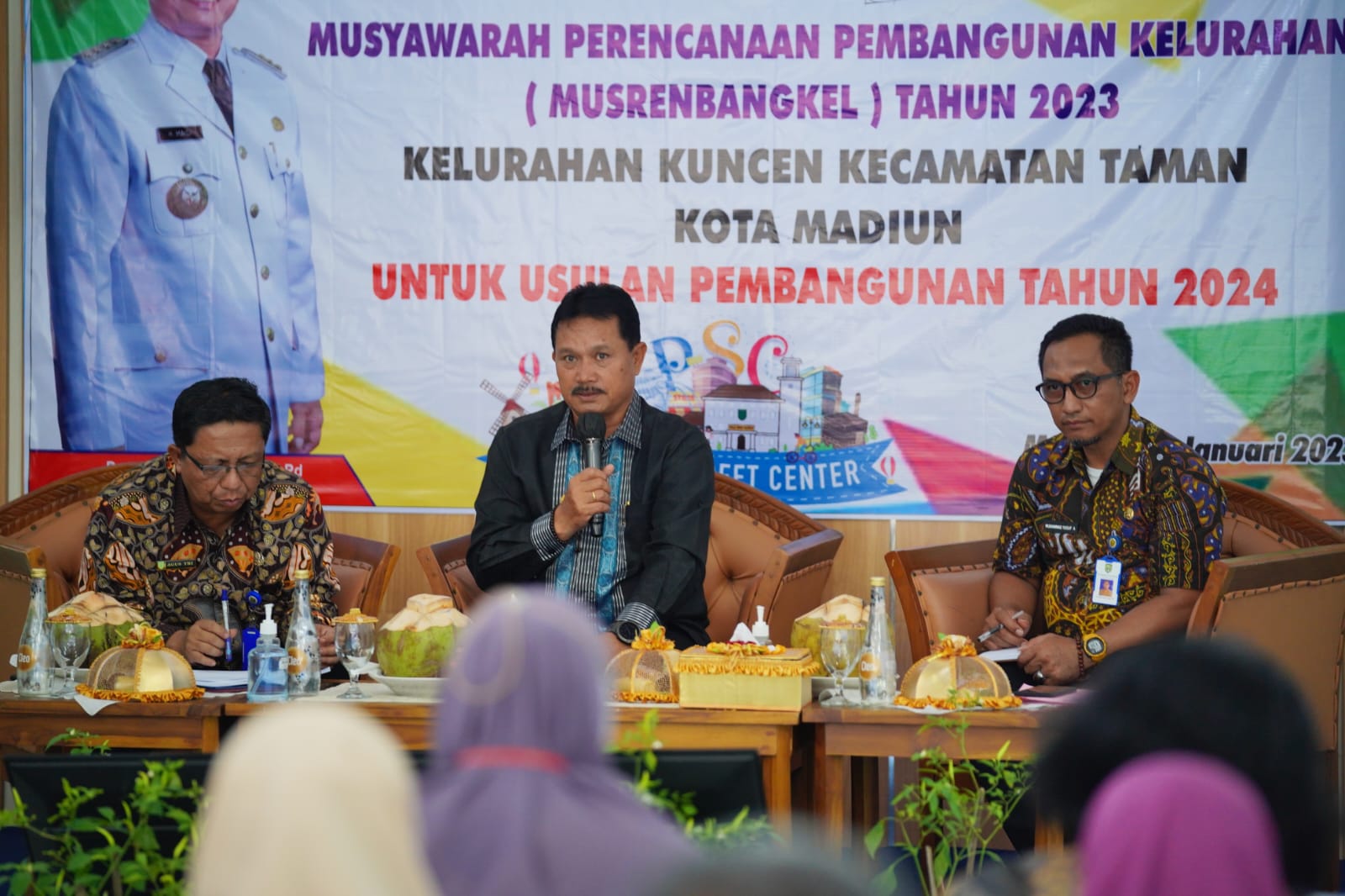 Foto utama berita: Gelar Musrenbang Kelurahan di Tiga Lokasi, Wali Kota Harap Seluruh Pihak Makin Bersinergi