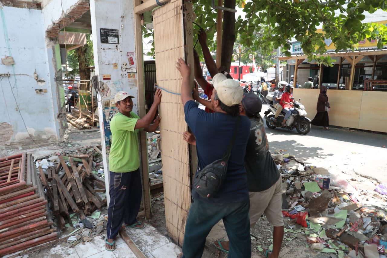 Foto 8 dari 9: Pasar Kawak Mulai Dibangun, Dinas Perdagangan Fasilitasi Kebutuhan Pedagang Di Area Relokasi