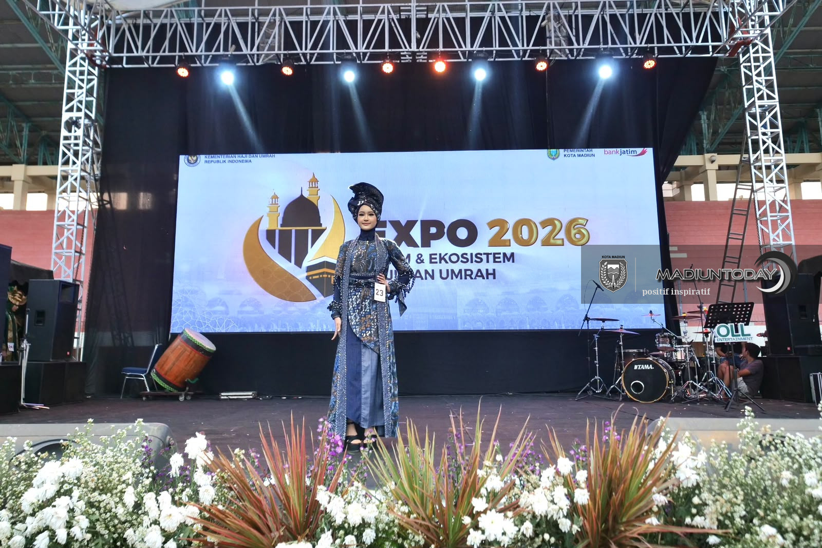 Foto 14 dari 15: Berbalut Gaya Islami, Batik Nusantara Sukses Curi Perhatian di Panggung Expo 2026 UMKM & Ekosistem Haji dan Umrah
