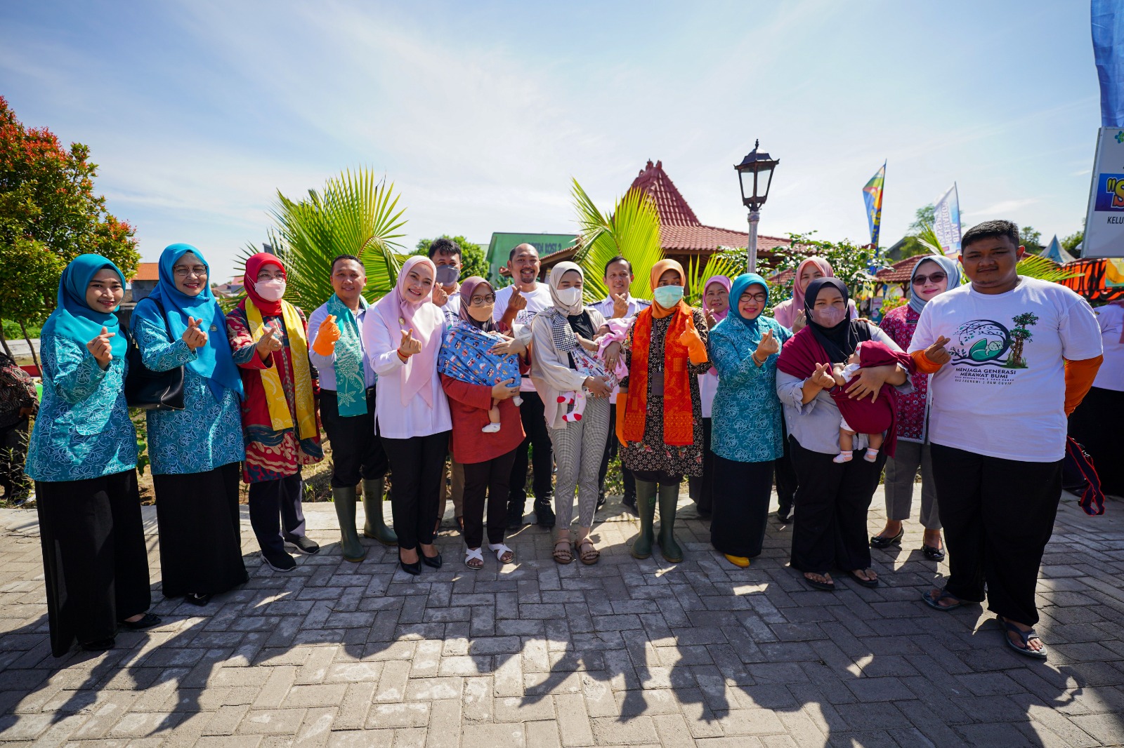 Foto 3 dari 10: Masuk Nominasi Kampung KB Kategori Penguatan, Kelurahan Klegen Terima Tim Juri Kunjungan Lapangan