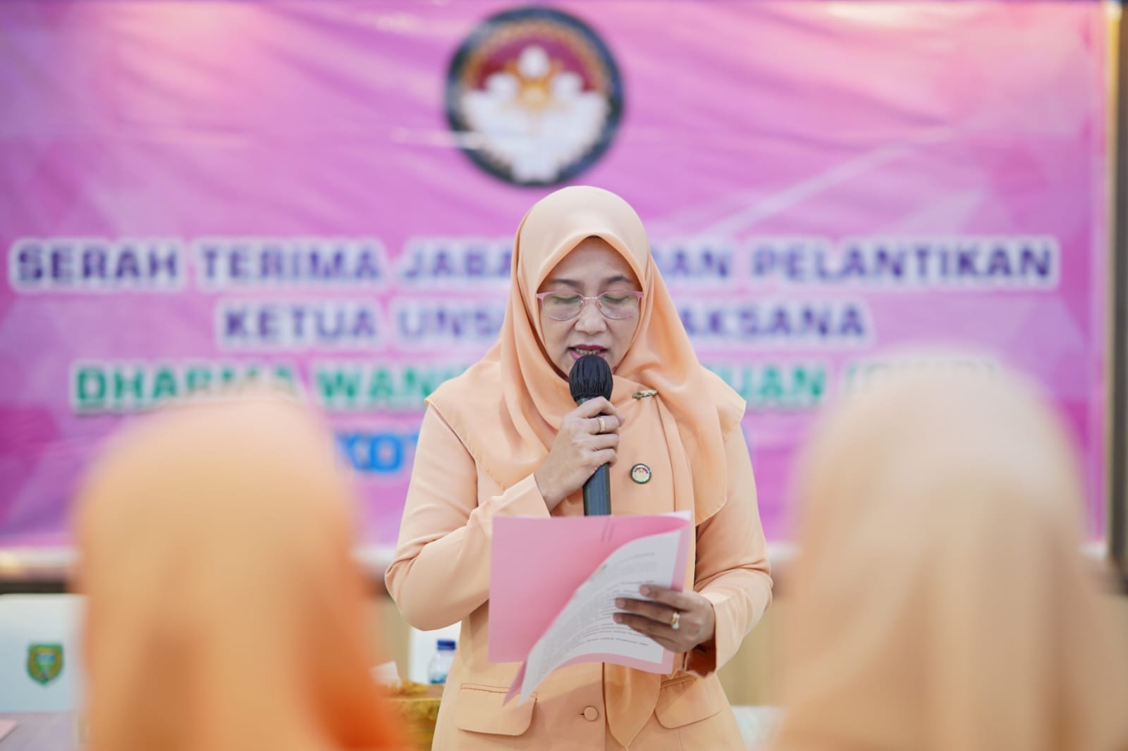 Foto 1 dari 9: Unsur Pelaksana DWP Kota Madiun Berganti, Ketua DWP Kota Madiun Harap Tingkatkan Peran dan Kontribusi