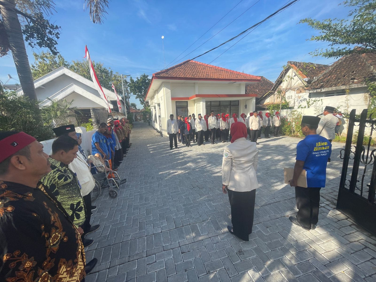 Foto 3 dari 7: Bersama PSM dan TKSK, ODGJ di Kota Madiun Ikuti Peringatan HUT RI ke-78