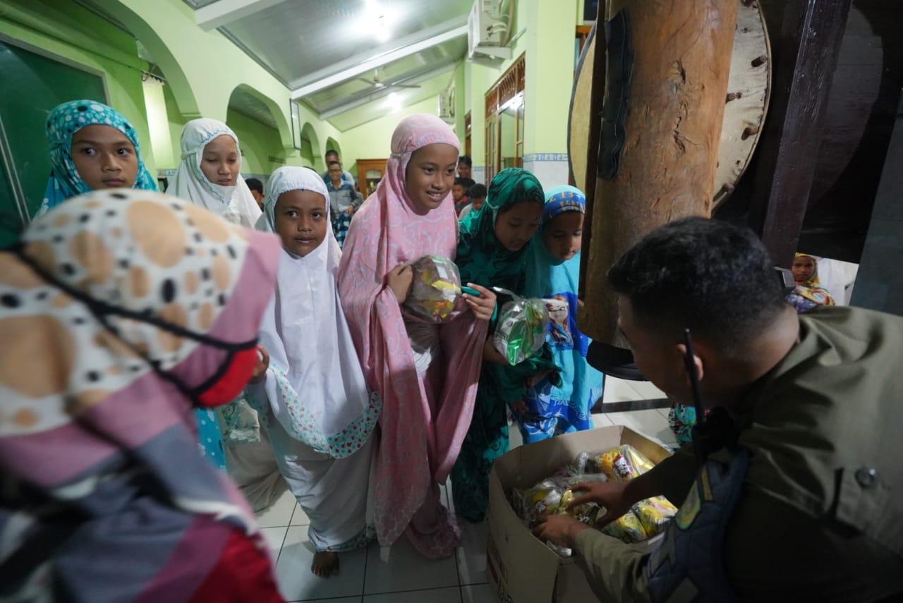 Foto 9 dari 9: Salat Isya di Masjid Nur Huda Winongo, Wali Kota Sampaikan Penanganan Stunting