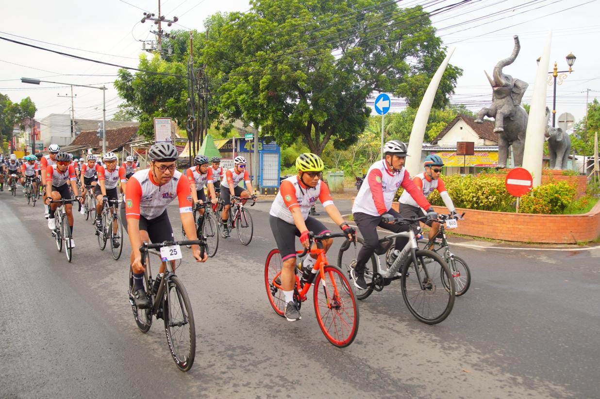 Foto 1 dari 2: Sambut MLC 2, ISSI Kota Madiun Gelar Event Gowes Madiun-Mbodag