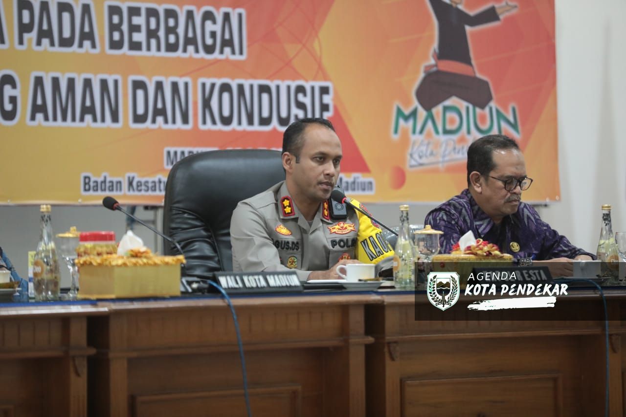 Foto 8 dari 10: Hadiri Sarasehan Persiapan Pengamanan Suro, Wali Kota : Aman Itu Mahal