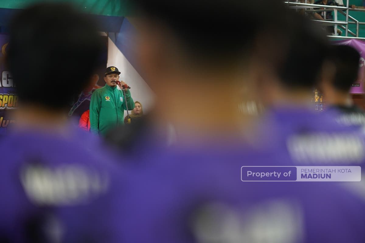 Foto 7 dari 9: Buka Event Futsal Wali Kota Cup, Wali Kota Pesan Jaga Sportivitas