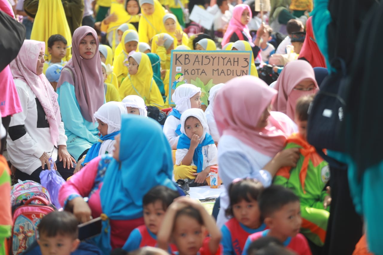 Foto 9 dari 12: Puncak HUT HIMPAUDI, Wali Kota Pesan Guru dan Orangtua Perhatian Terhadap Anak