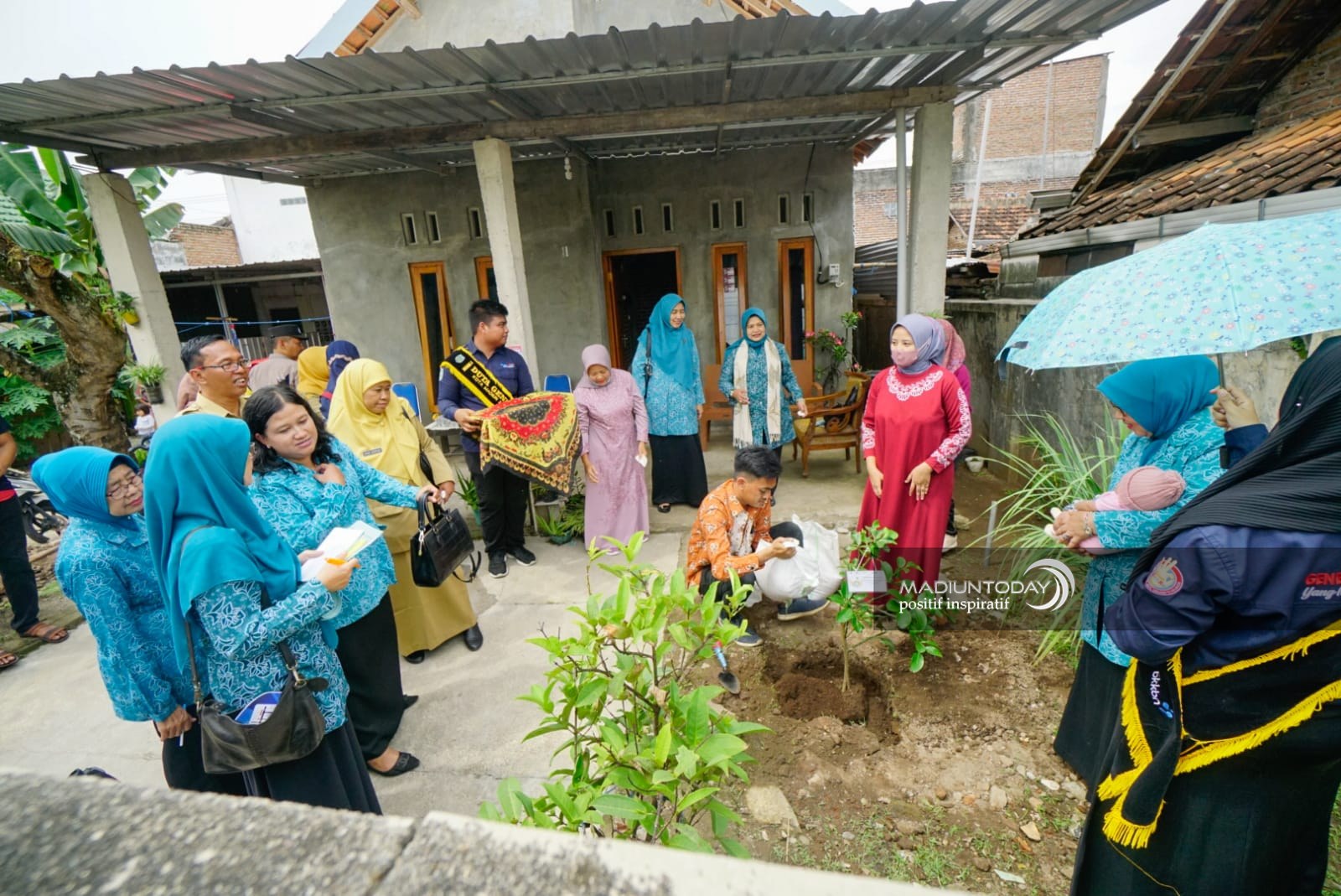 Foto 16 dari 16: Kunjungan Lapangan Lomba PKK Sehat Lestari Berencana, Tim Juri Akui Terkesan Dengan Kota Madiun