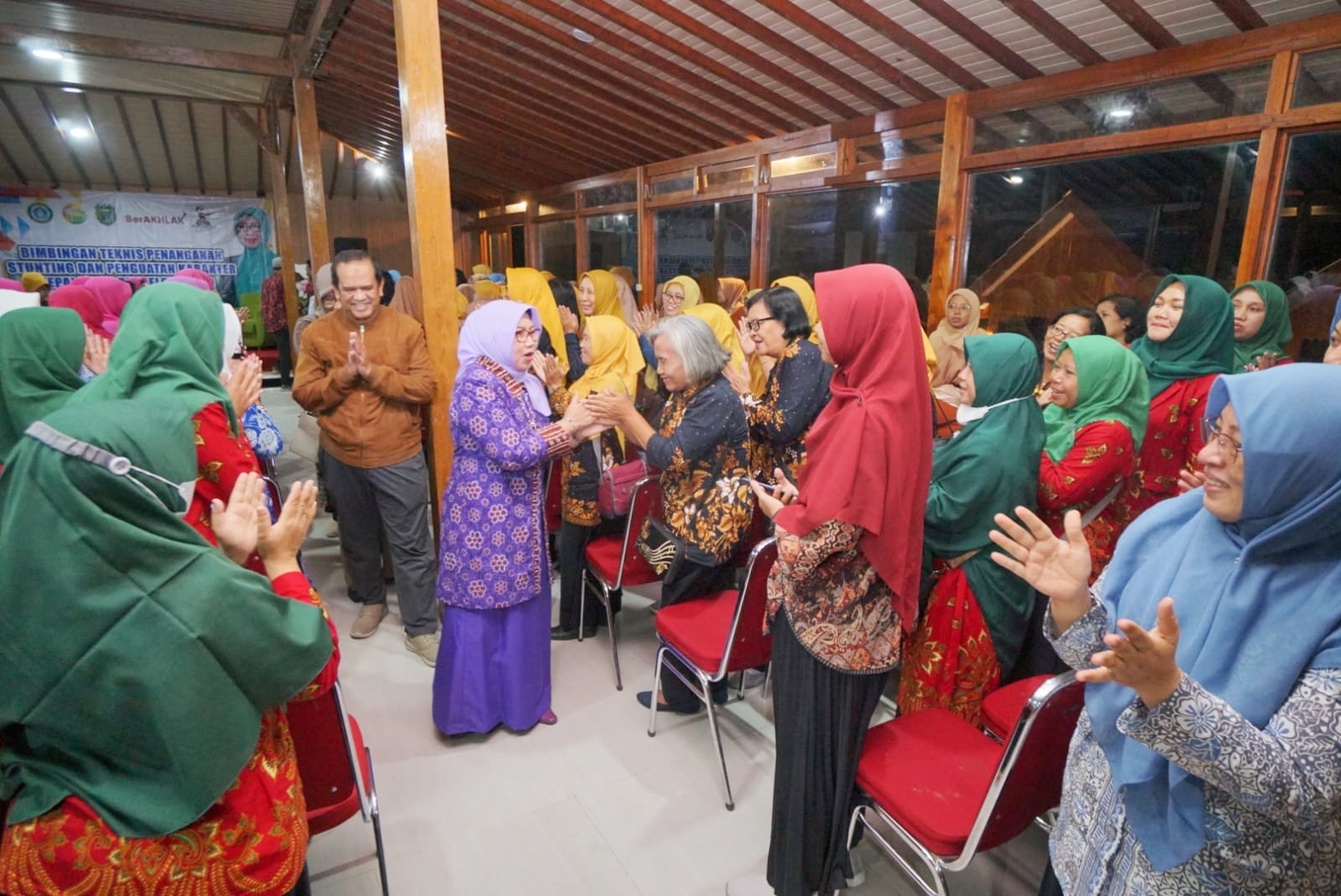 Foto 9 dari 11: Bimtek Bersama Pengurus PAUD, Wali Kota Tekankan Penanganan Stunting dan Penguatan Karakter