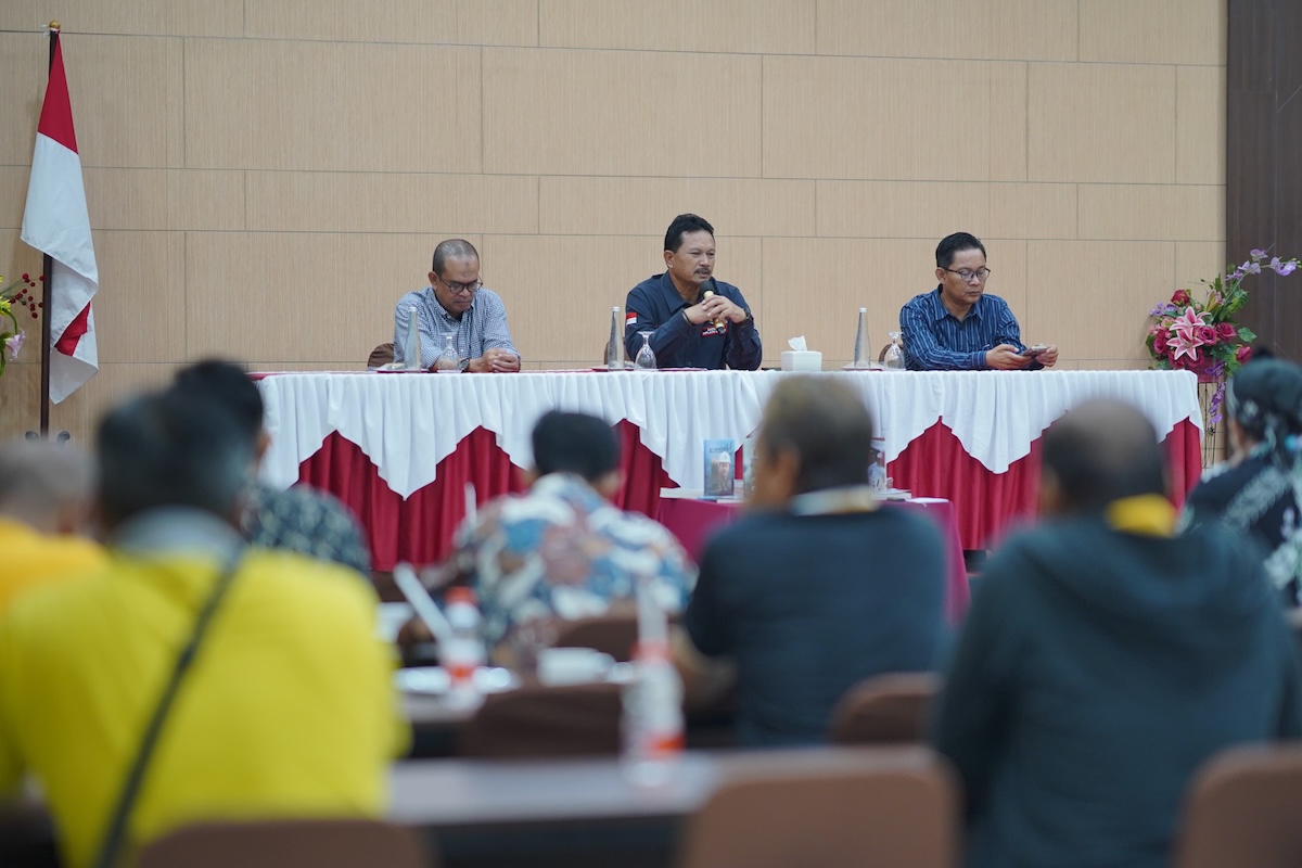Foto 1 dari 9: Launching Buku Ruang Satu, Wali Kota: Perkembangan Kota Madiun dari 2019 Ada di Buku Ini
