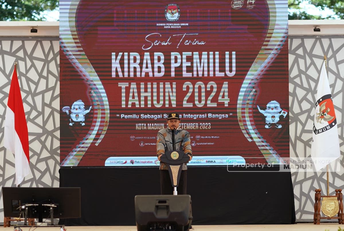 Hadiri Serah Terima Kirab Pemilu 2024, Wali Kota: Jangan Sampai Masyarakat Tidak Tahu Adanya Pemilu