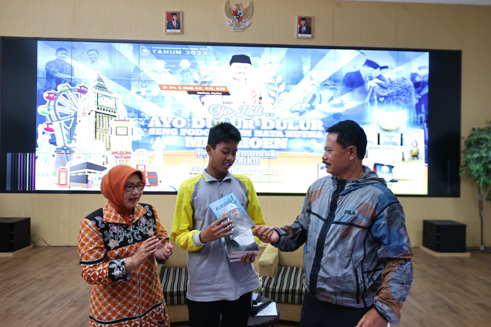 Foto utama berita: Gelar Sarasehan, Wali Kota Ingatkan Peran Penting Orang Tua Dalam Pendidikan Literasi Digital Anak