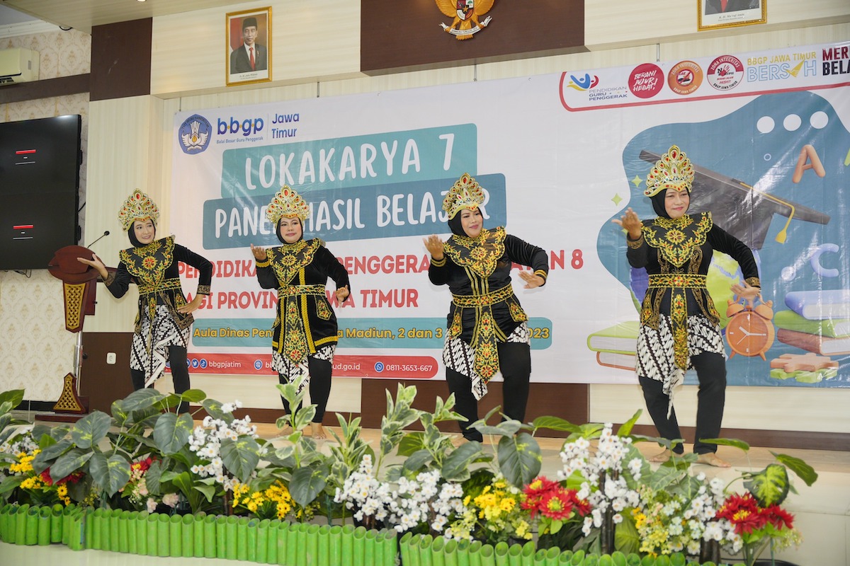 Foto 3 dari 8: Apresiasi Gelar Karya Guru, Wali Kota : Guru Harus Baik