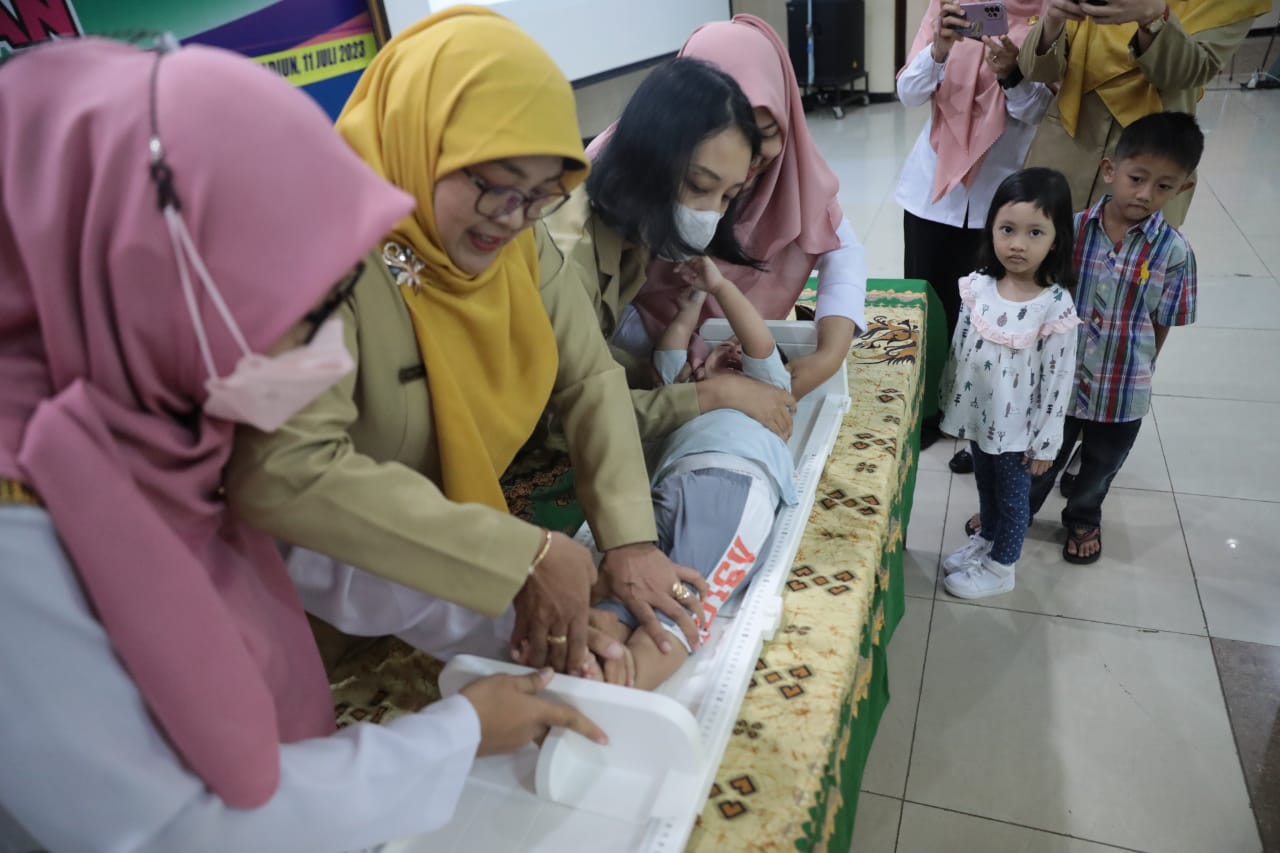 Foto 1 dari 7: Maksimalkan Pemantauan Tumbuh Kembang Balita, Dinkes Beri Pembinaan Kader Kesehatan se Kota
