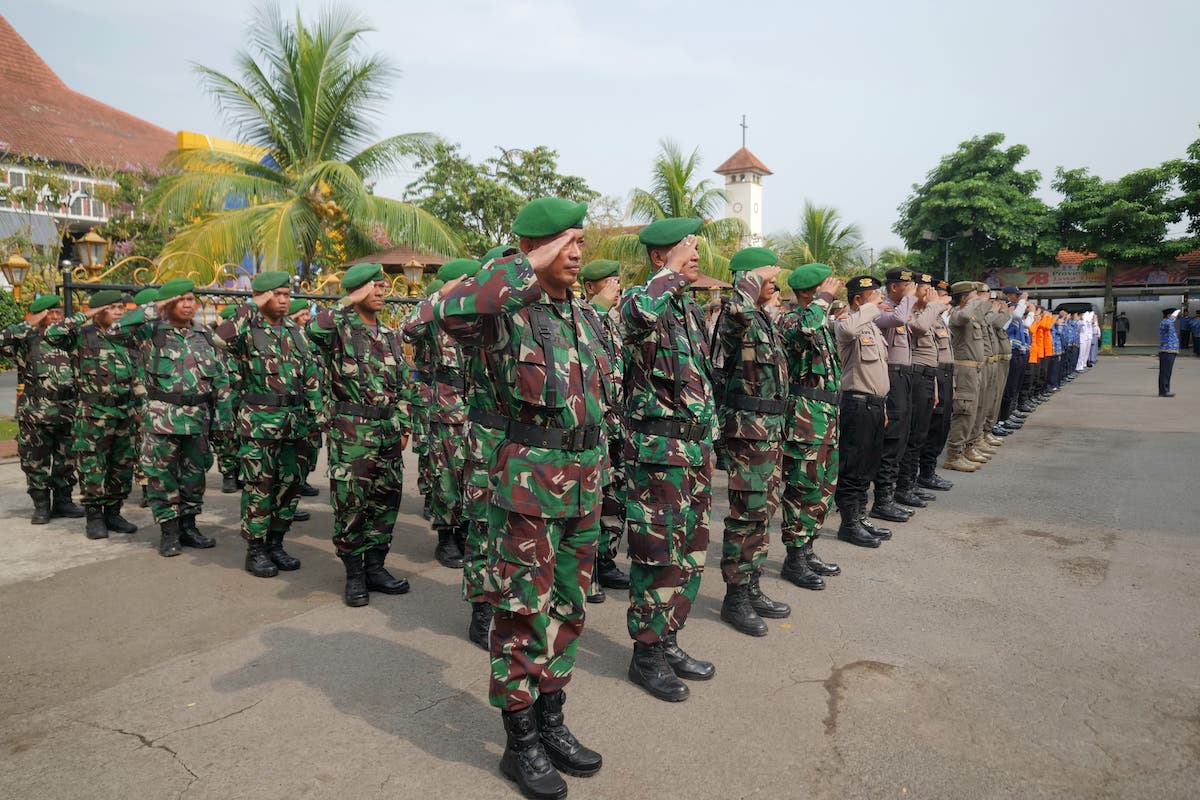 Foto 2 dari 9: Pimpin Apel Hari Pahlawan, Wali Kota Harap Masyarakat Teladani Semangat Pahlawan