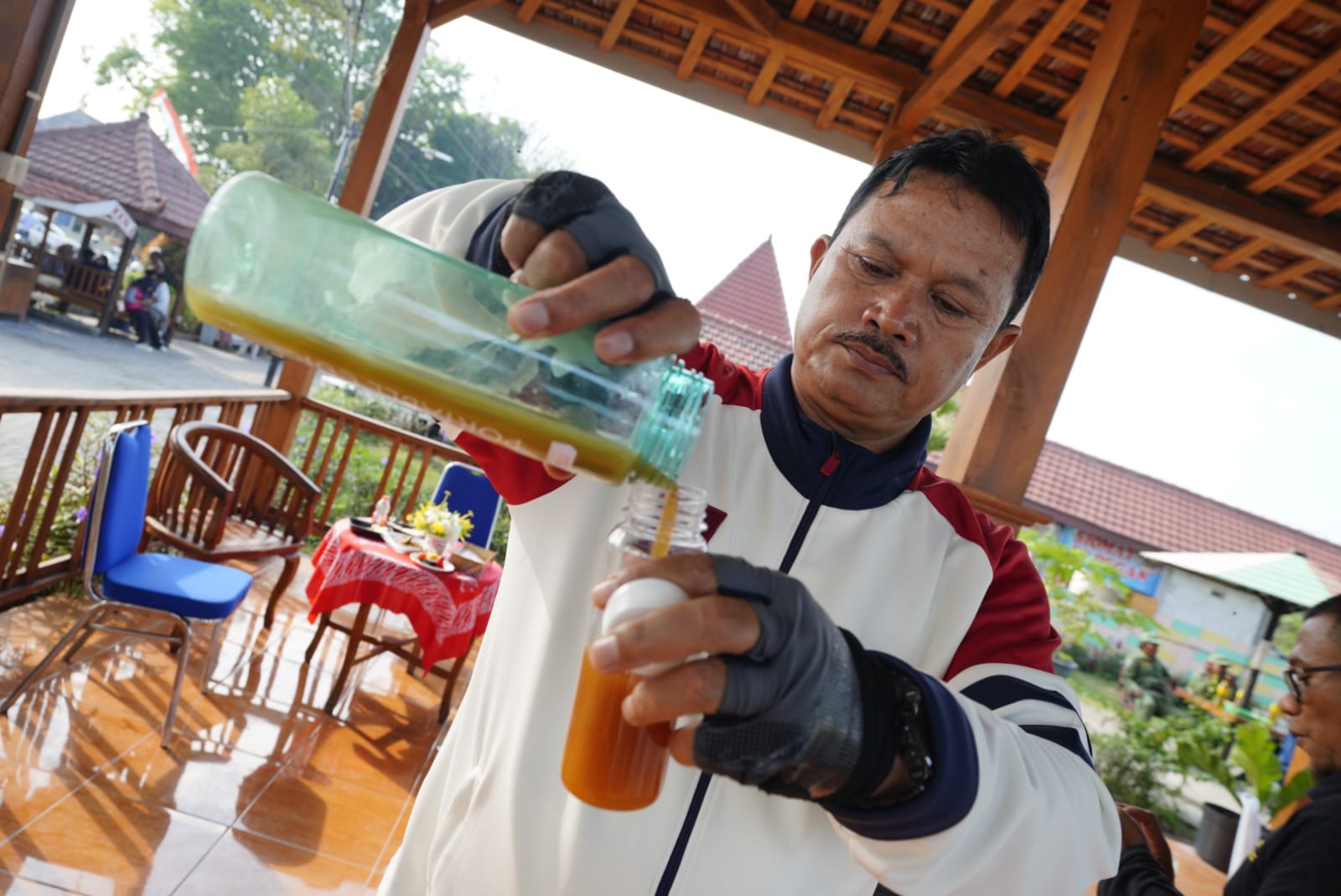Foto 2 dari 4: Geliat Budidaya Lebah Madu Klanceng, Sedikit Asam Namun Berkhasiat Tinggi