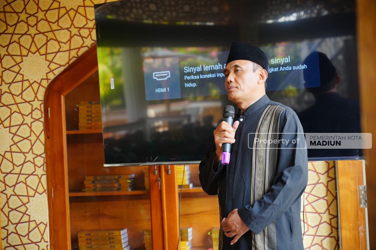 Foto 3 dari 8: Beri Pembinaan Tenaga PSU RTH dan PJU, Wali Kota Harap Kerja Ikhlas dan Optimal