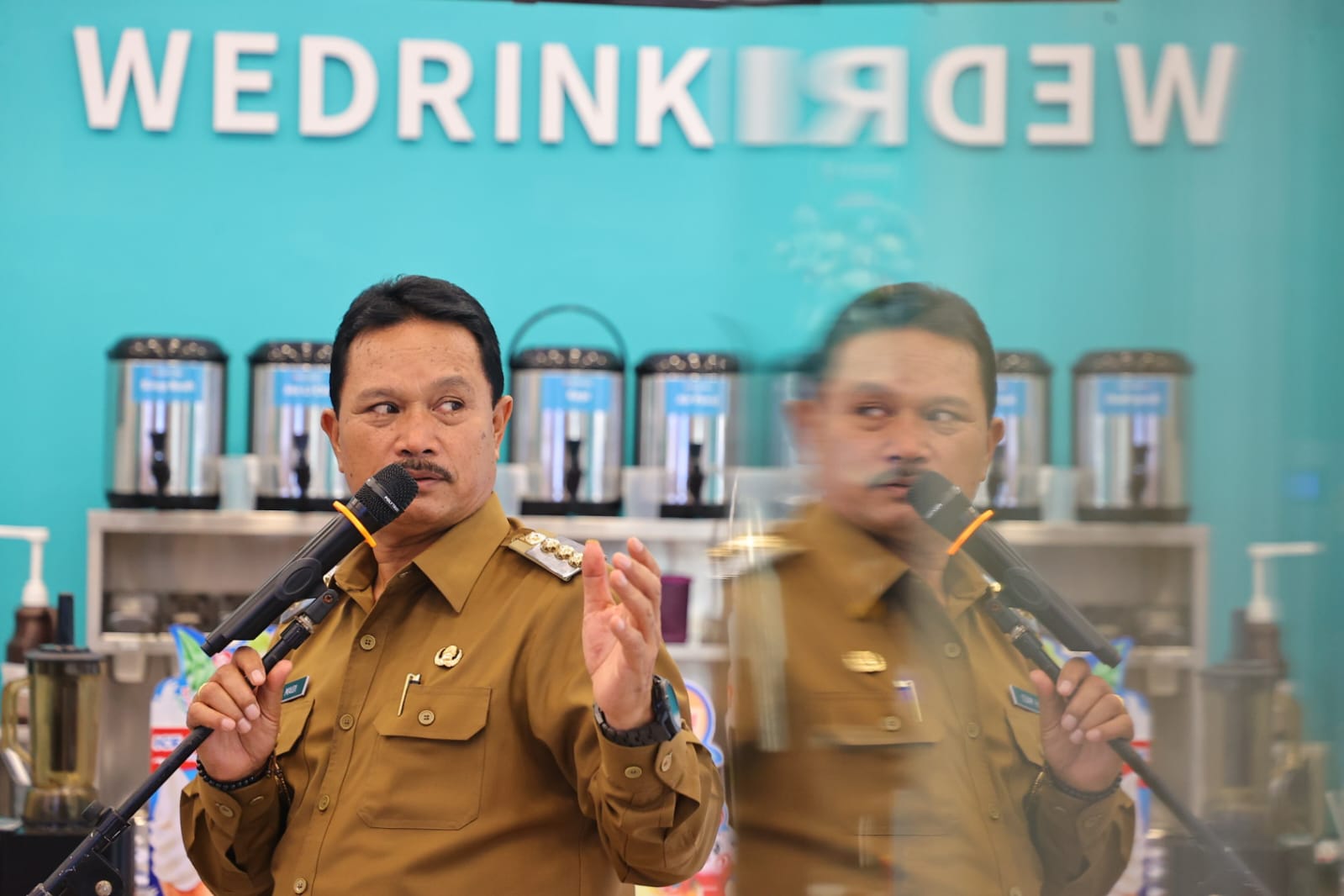 Foto 1 dari 7: Hadiri Pembukaan Gerai Ice Cream dan Minuman, Wali Kota: Ini Melengkapi Kuliner di Kota Madiun