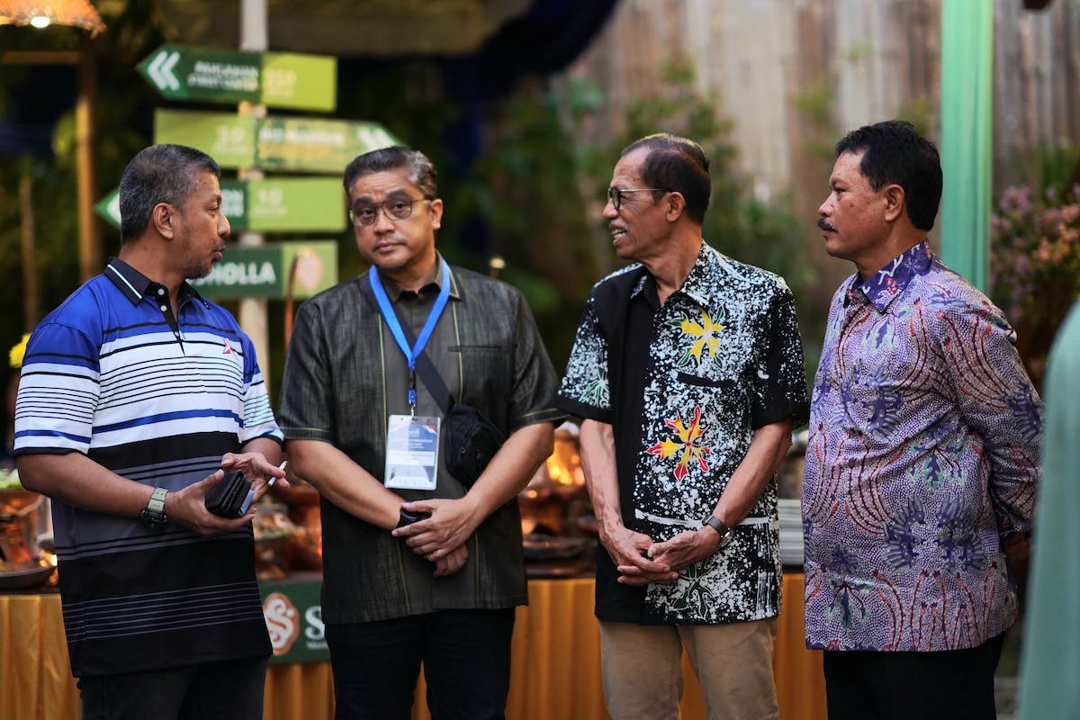 Foto 4 dari 9: Wali Kota Sambut Kedatangan SBY Di Kota Madiun