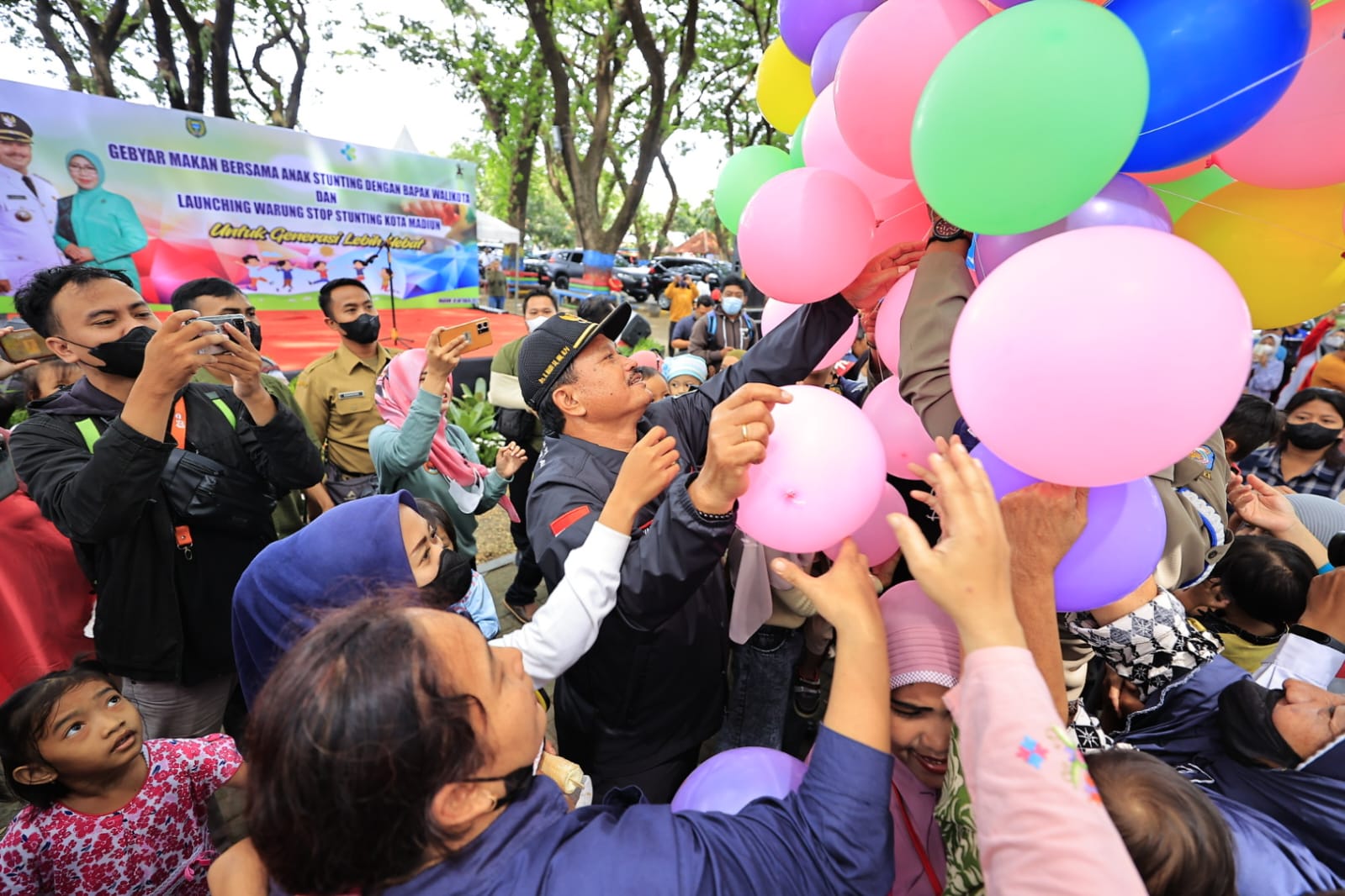 Foto 9 dari 9: Semangati Anak Stunting, Wali Kota Gelar Event Makan Bersama