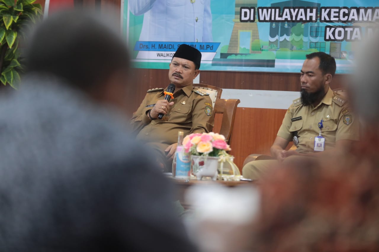Foto 3 dari 9: Narasumber Rakor Pembinaan Wawasan Kebangsaan dan Ketahanan Nasional, Wali Kota Minta Warga Jaga Kerukunan dan Keamanan