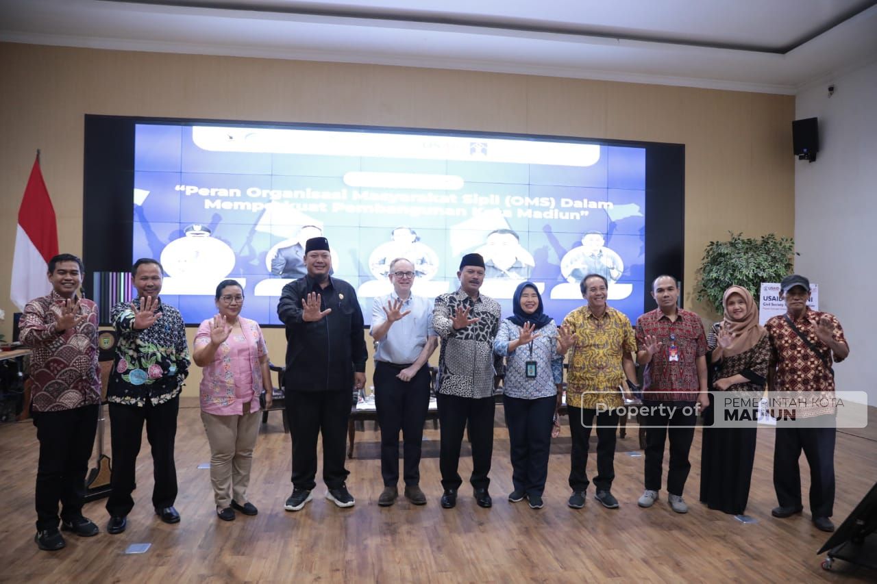Foto 8 dari 10: Sarasehan Organisasi Masyarakat Sipil, Wali Kota Harap Peran OMS Semakin Meningkat ke Depan