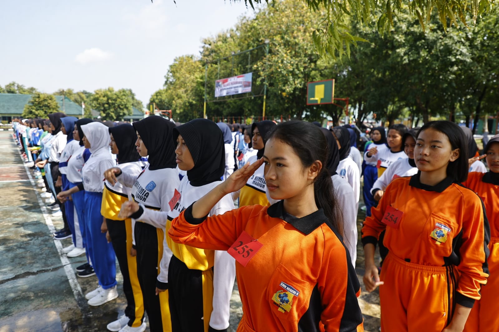 Foto 7 dari 7: Tingkatkan Kualitas Paskibra, Pemkot Gelar Seleksi di Yonif Para Raider 501 Bajra Yudha