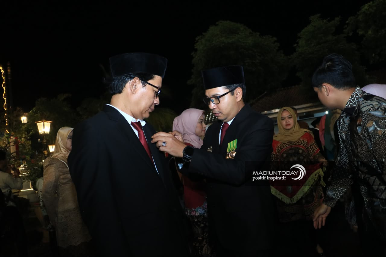 143 ASN Terima Satyalancana, Plt Wali Kota: Jadikan Pengabdian sebagai Teladan