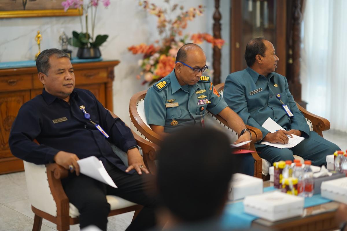 Foto 5 dari 9: Pimpin Rakor Peringatan Hari Pahlawan, Pj Wali Kota Ingin Peringatan Berjalan Optimal