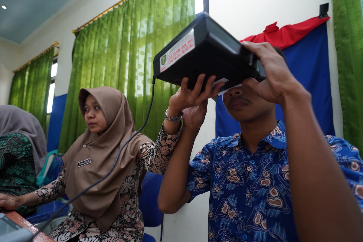 Agar Pemilih Pemula Bisa Salurkan Hak Suaranya, Dukcapil Rekam E-KTP Jemput Bola