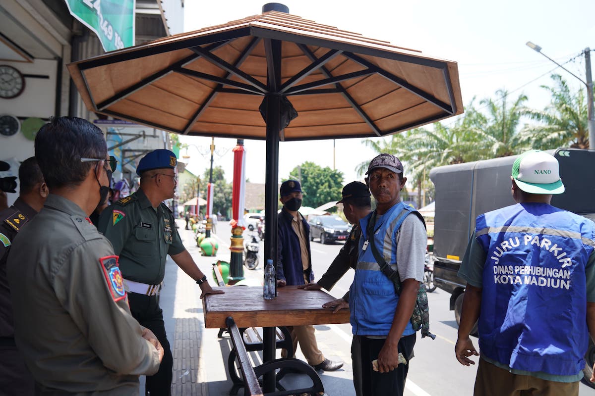 Foto 4 dari 10: Tim Saber Pungli Sidak Sejumlah Parkiran di Kota Madiun