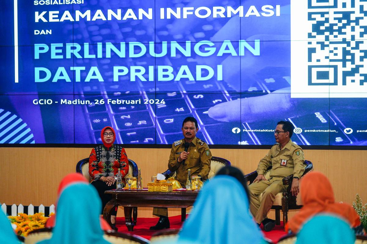 Buka Sosialisasi Keamanan Informasi dan Perlindungan Data Pribadi Bagi PKK, Wali Kota Ingatkan Pentingnya Menjaga Privasi Diri
