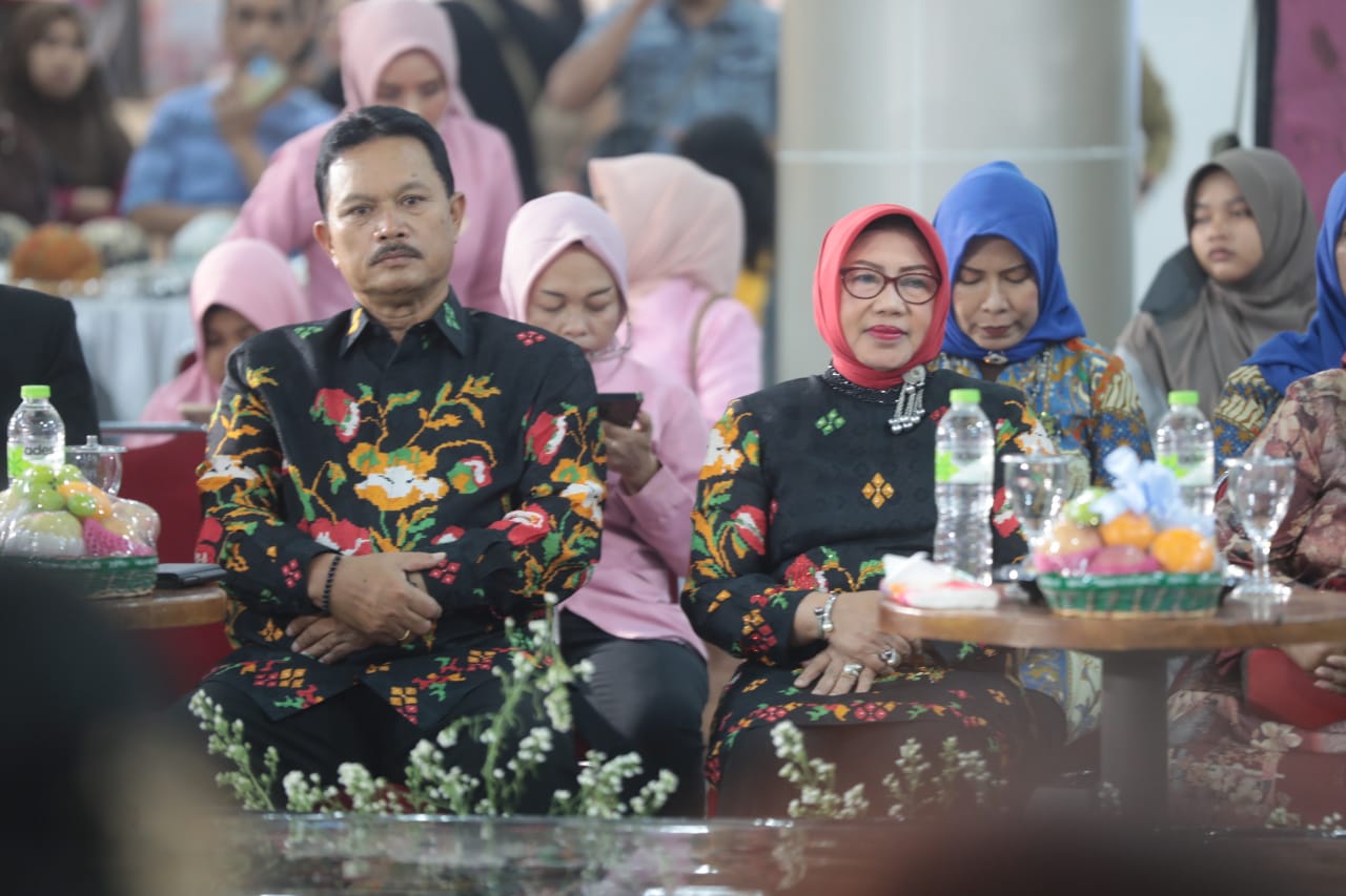 Foto 11 dari 14: Hadiri Anniversary Perias Katalia Madiun Raya, Wali Kota Ajak Perias Gelar Event Manten Enam Negara