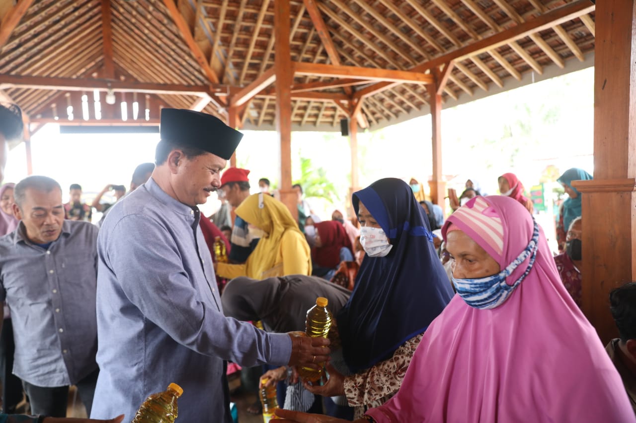 Foto 9 dari 14: Hadiri Pertemuan Dengan DPRD Bersama Warga, Wali Kota Beberkan Upaya Peningkatan Pendidikan
