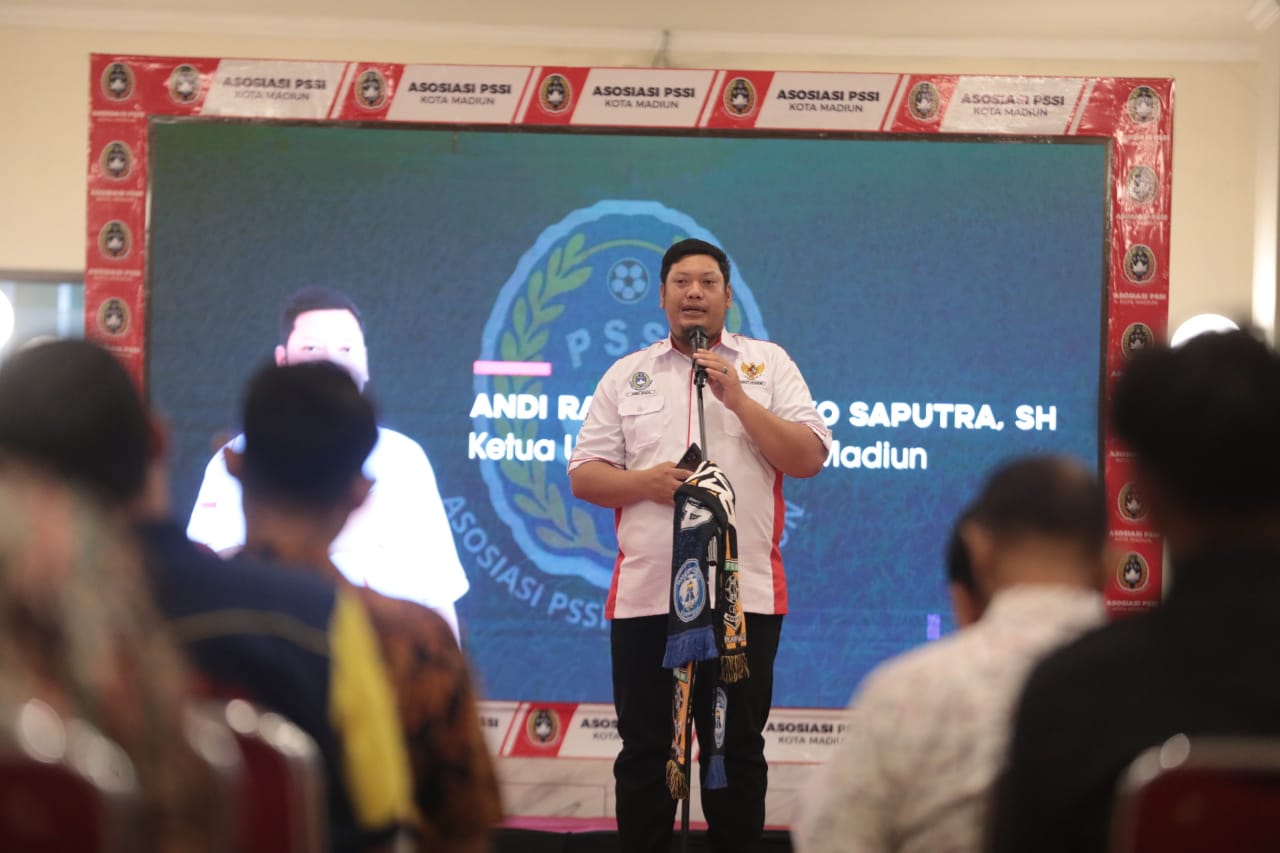 Foto 4 dari 10: Hadiri Pengukuhan Pengurus Askot PSSI, Wali Kota Maidi: Harus Berprestasi