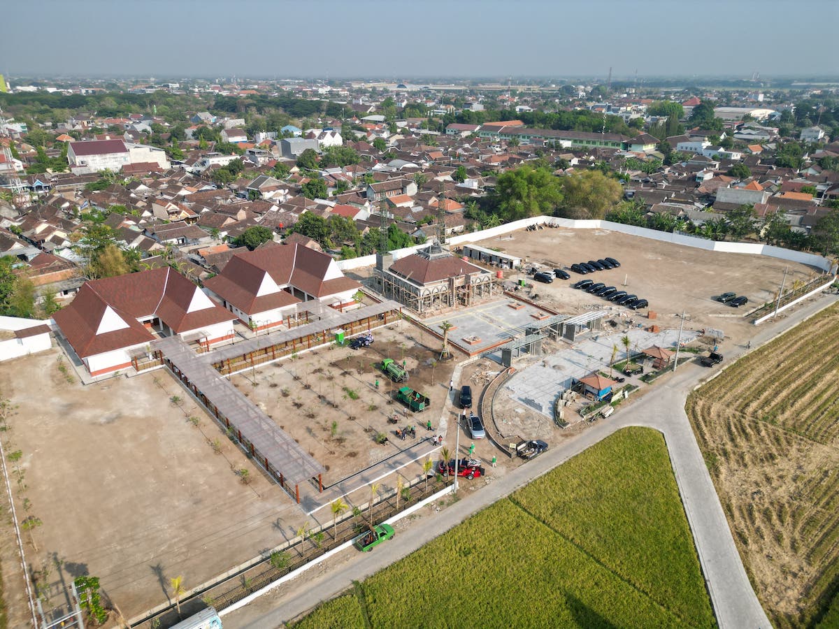 Foto 6 dari 9: Wali Kota Tinjau Pembangunan Pondok Lansia, Rencananya Akan Dikunjungi Mensos Tri Risma
