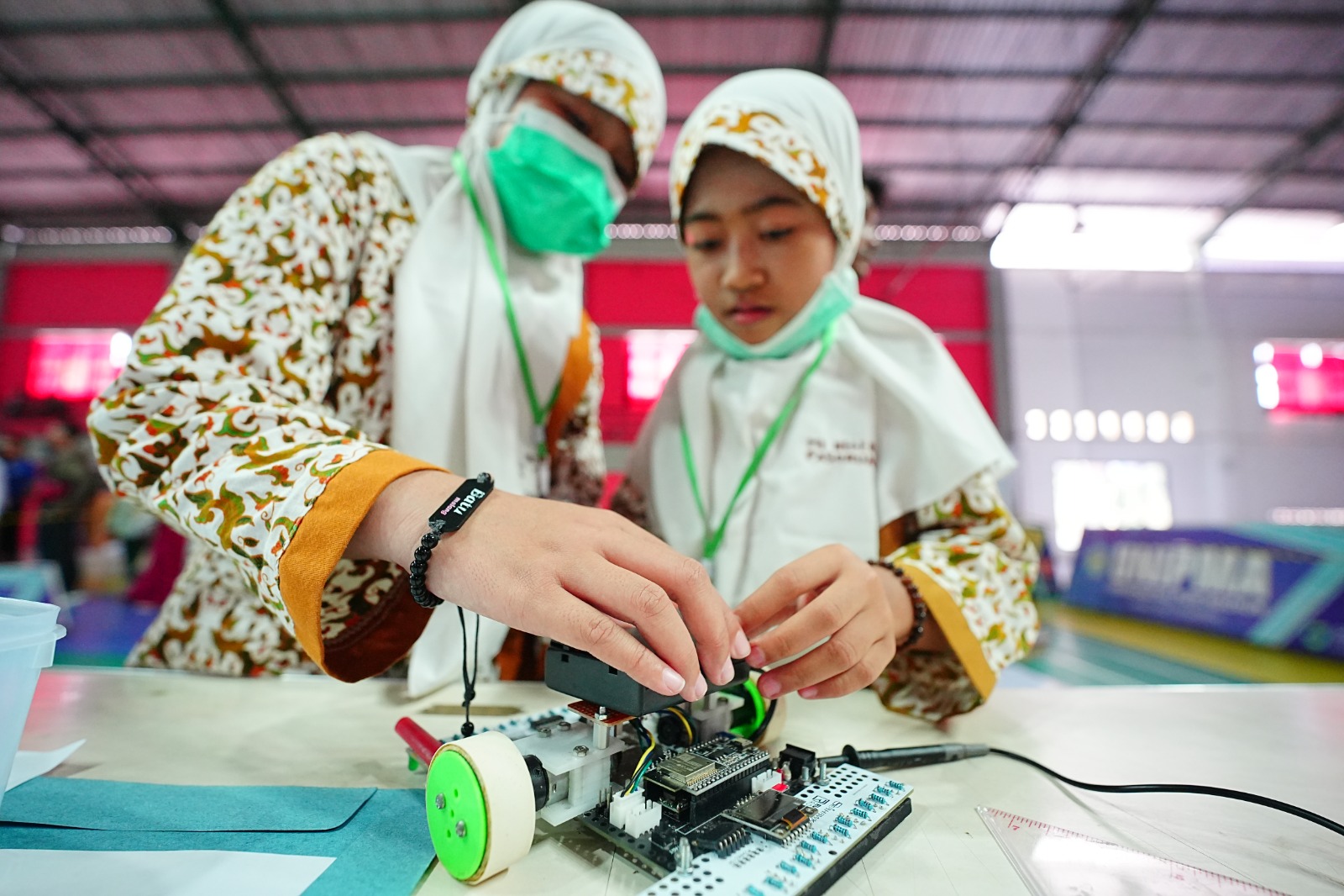 Foto 1 dari 10: Wadahi Pecinta Robot Berkompetisi, UNIPMA Gelar Robofest Nasional 2023