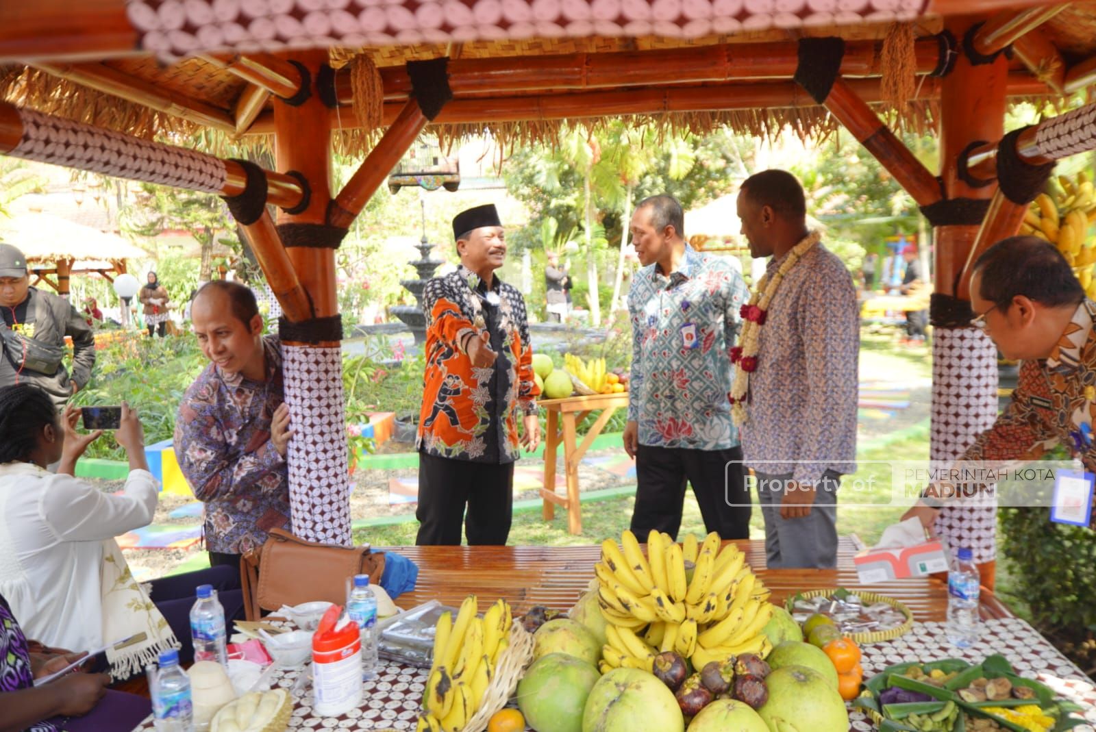 Foto 6 dari 9: Lawatan Hari Kedua, Wali Kota Dampingi Delegasi Kenya-Bangladesh di RSUD Kota Madiun