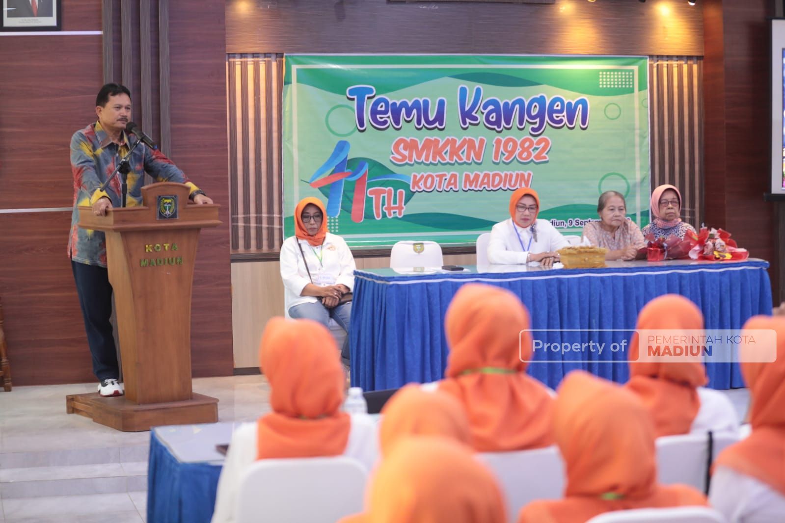 Foto utama berita: Sambut Alumni SMKKN 1982, Wali Kota Sajikan Keindahan Kota