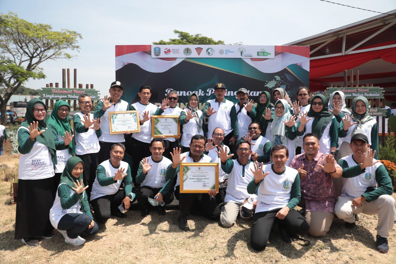 Foto 11 dari 11: Tanam 10 Ribu Pohon Hingga Panen Tanaman Hortikultura Jadi Bagian Peringatan Puncak Hari Lingkungan Hidup Sedunia
