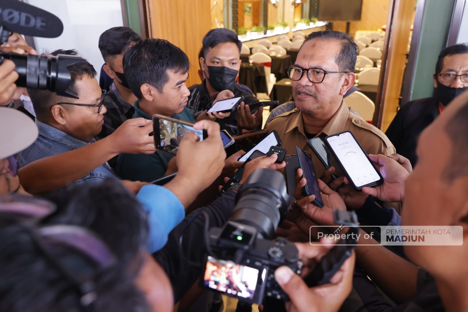 Foto 7 dari 11: Gathering dengan Awak Media, Wali Kota: Pers Penting untuk Wujudkan Madiun Kota Terbuka