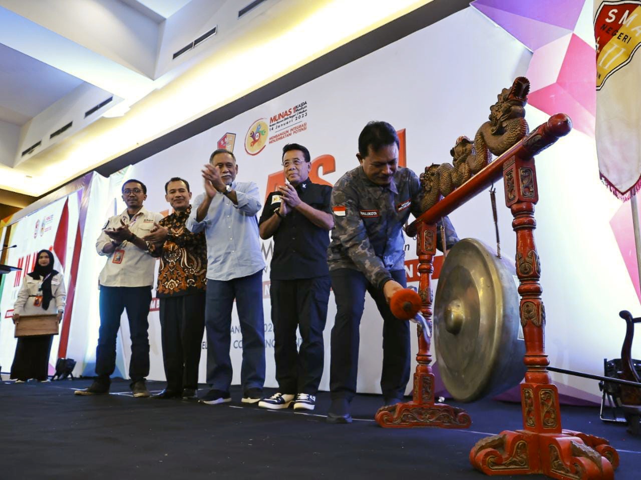 Buka Munas 1 Ikasda, Wali Kota Ajak Alumni Sampaikan Masukan Pembangunan Kota