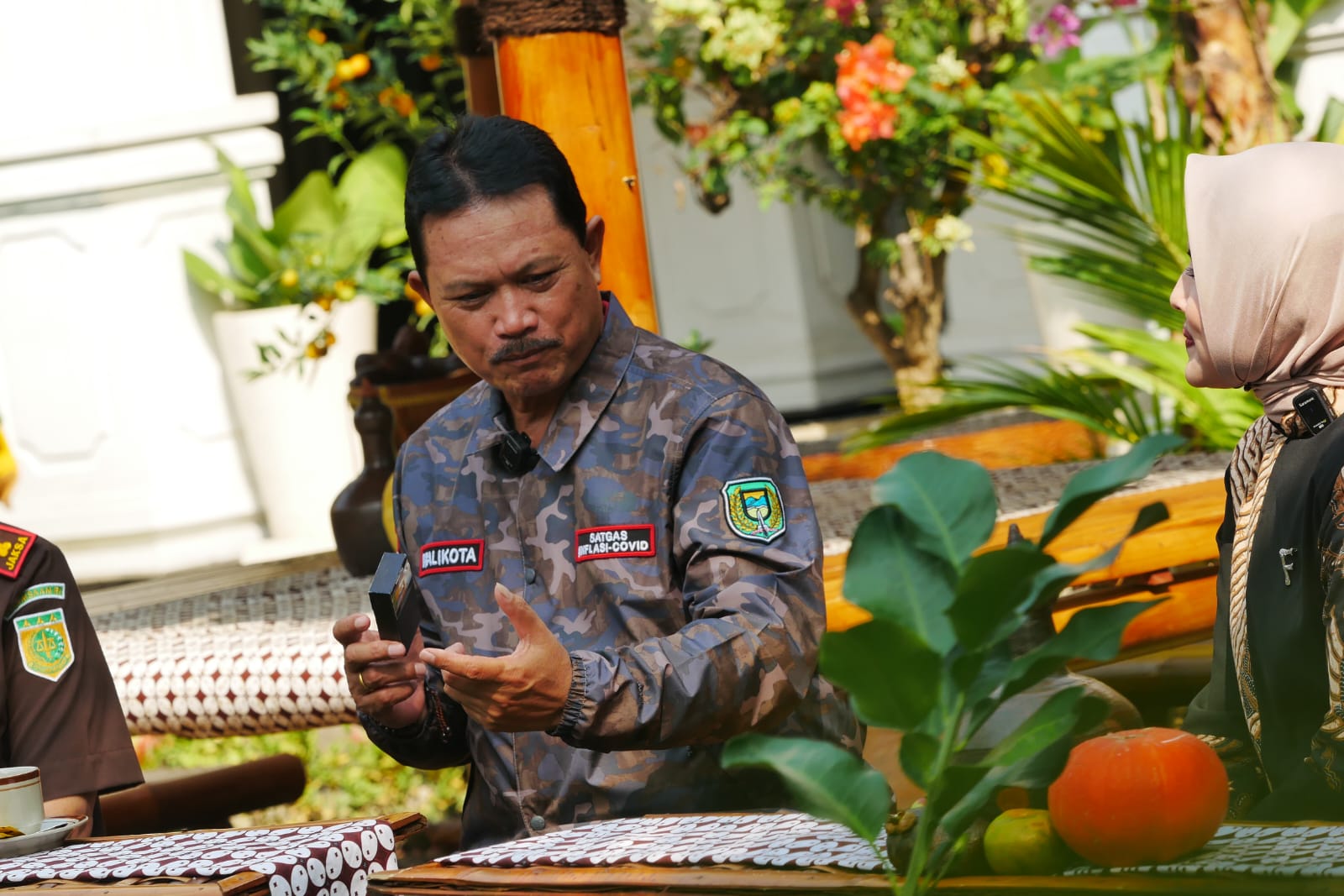 Foto 2 dari 7: Jadi Narsum Talkshow Cukai, Wali Kota Ajak Masyarakat Taat Aturan Cukai